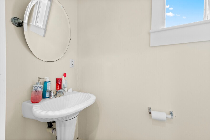 More Photos Of 13 Dean Ave, Newport Apartments For Sale