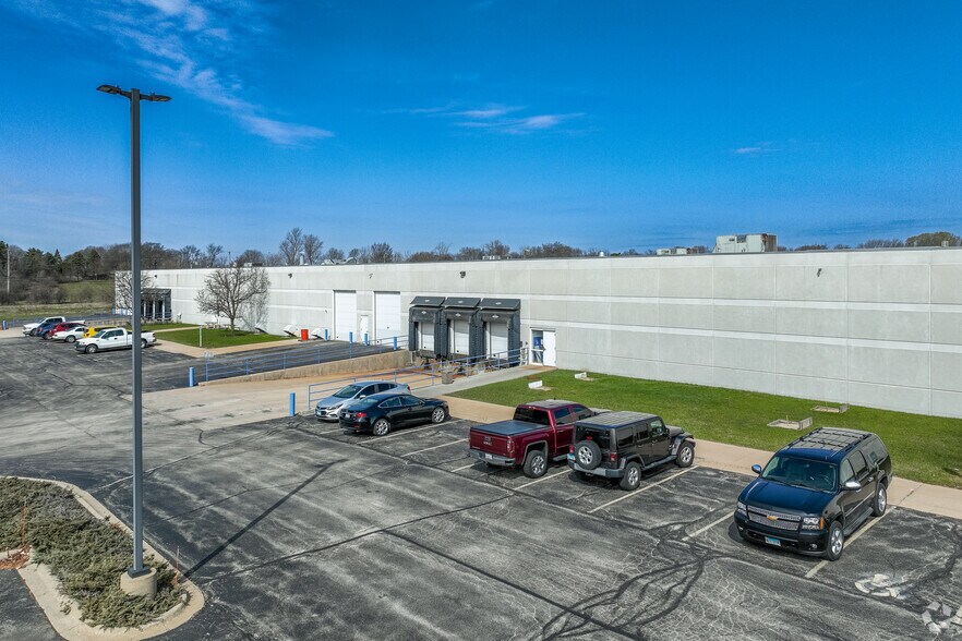 More Photos Of 3801 S Central Ave, Rockford Manufacturing For Lease