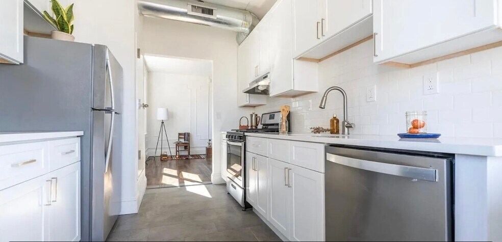 More Photos Of 514 State St, Hudson Apartments For Sale