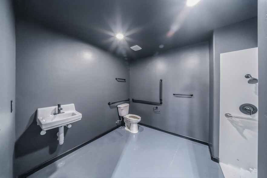 More Photos Of 5894 Amaral rd, Fort Mohave Industrial For Sale