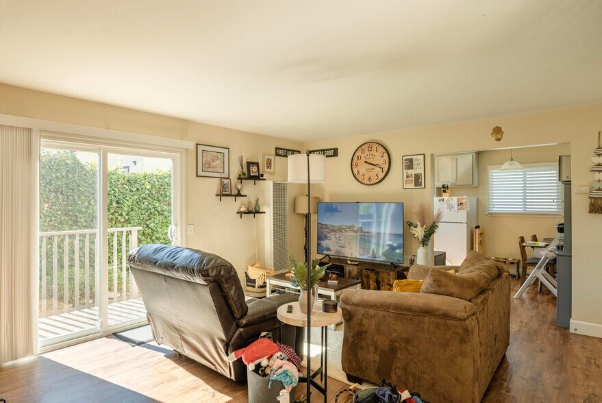 More Photos Of 457 Spencer St, Monterey Apartments For Sale