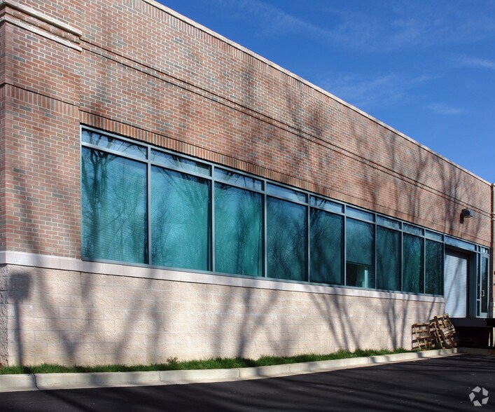 More Photos Of 12041 Bournefield Way, Silver Spring Medical For Lease