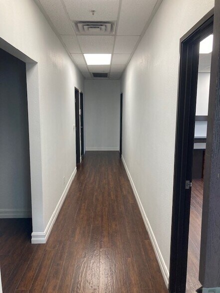 More Photos Of 1196 Wigwam Pky, Henderson Manufacturing For Sale