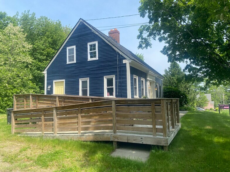 More Photos Of 82 Portland Rd, Kennebunk Office For Sale
