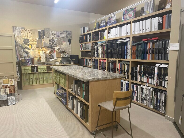 More Photos Of 146 S Curtis Rd, Boise Freestanding For Sale