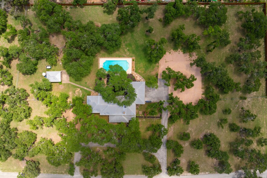 More Photos Of 13231 Rooster Springs Rd, Austin Office Residential For Sale