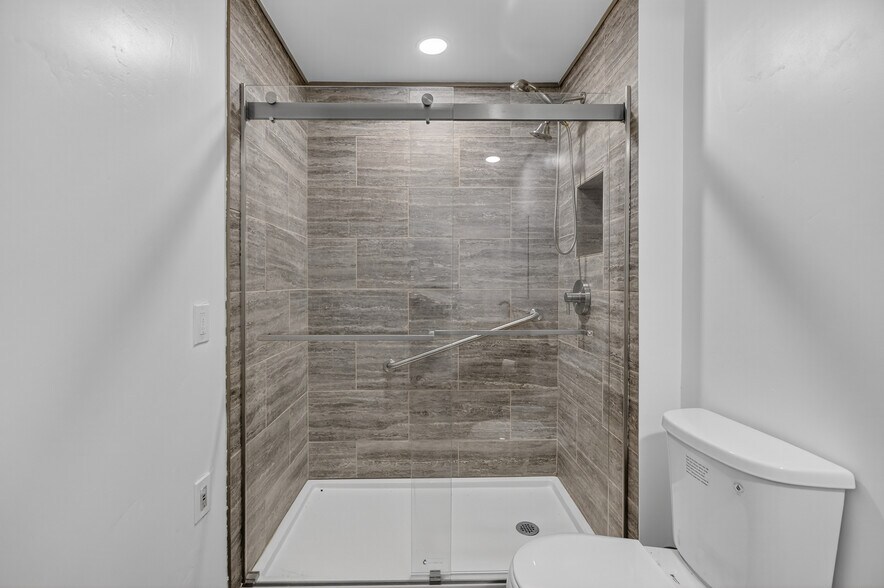 More Photos Of 5897 Pony Express Trl, Pollock Pines Office For Sale