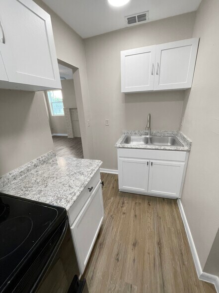 More Photos Of 321 W Ianthe St, Tavares Multifamily For Sale