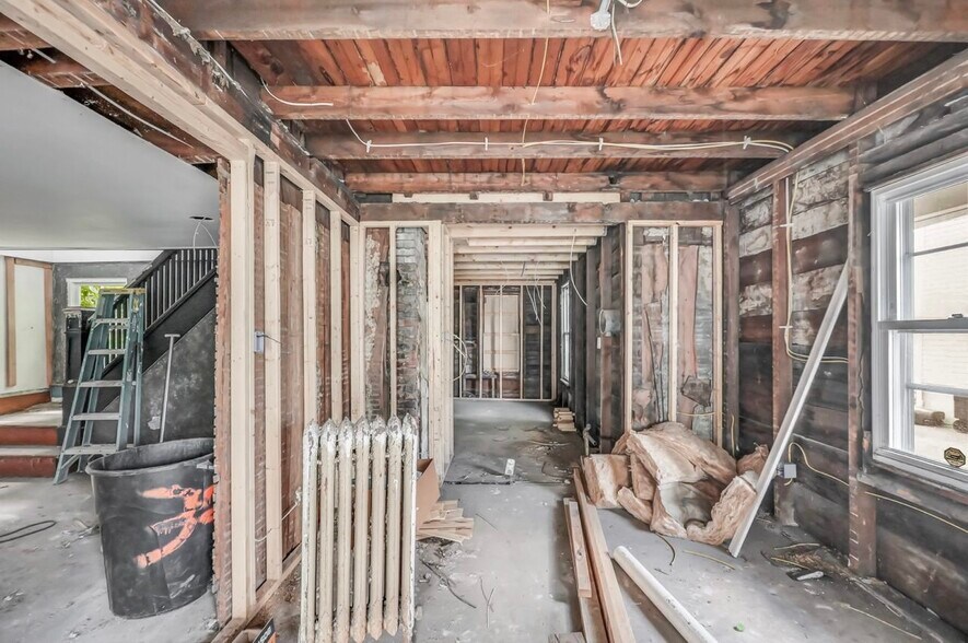 More Photos Of 317 S 10th Ave, Scranton Warehouse For Sale