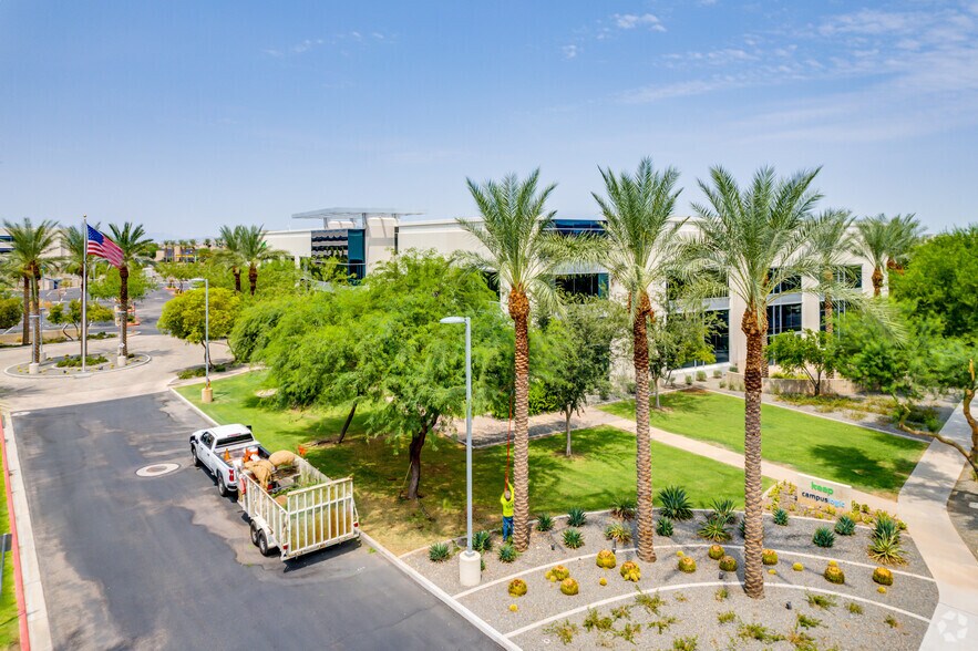 More Photos Of 1260 S Spectrum Blvd, Chandler Office For Sale