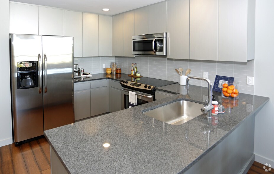 More Photos Of 1470 Garden St, Hoboken Apartments For Lease