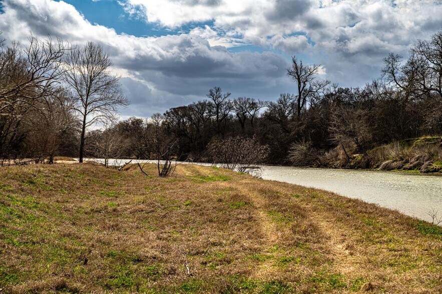 More Photos Of 121 Mechelle st, Smithville Land For Sale