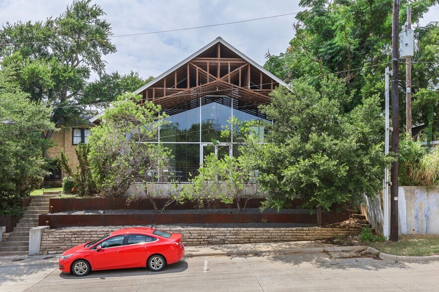 Primary Photo Of 1007 Folsom St, Dallas Loft Creative Space For Sale