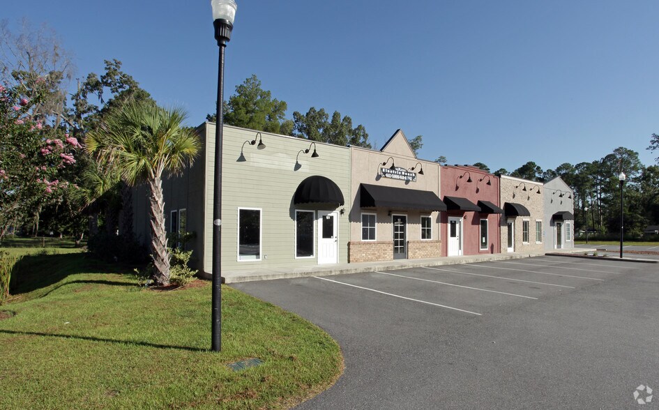 More Photos Of 705 Main St, Hardeeville General Retail For Lease