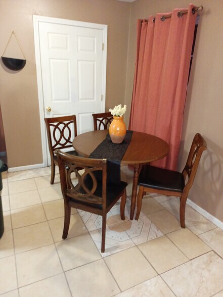 More Photos Of 2373 Wingfoot Pl, Decatur Office For Sale