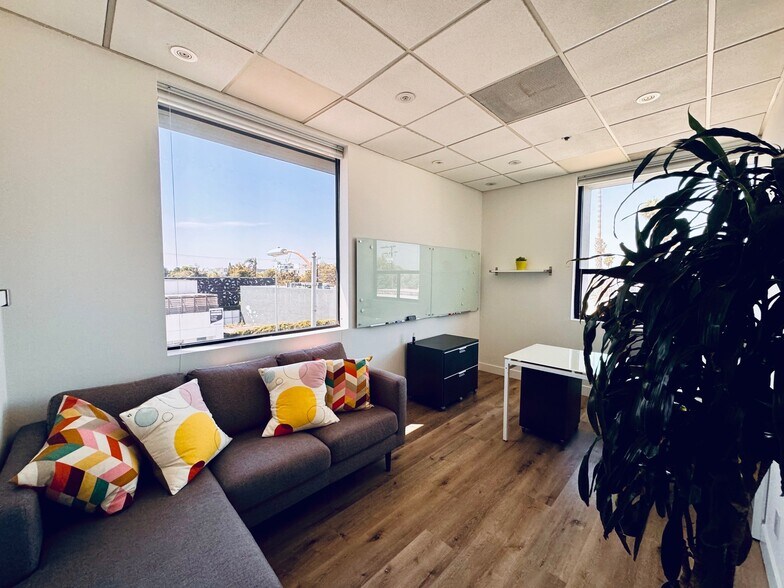 More Photos Of 13101 W Washington Blvd, Culver City Loft Creative Space For Lease