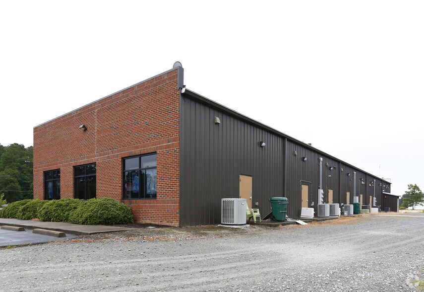 More Photos Of 3241 US Highway 70 E, Smithfield Light Distribution For Lease