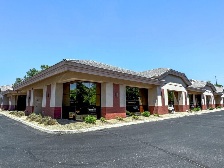 Primary Photo Of 5505 W Chandler Blvd, Chandler Medical For Lease