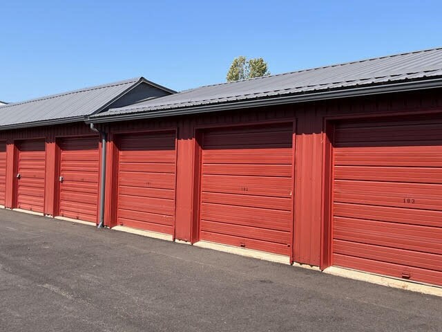 More Photos Of 812 Baldy Mountain rd, Sandpoint Self Storage For Sale