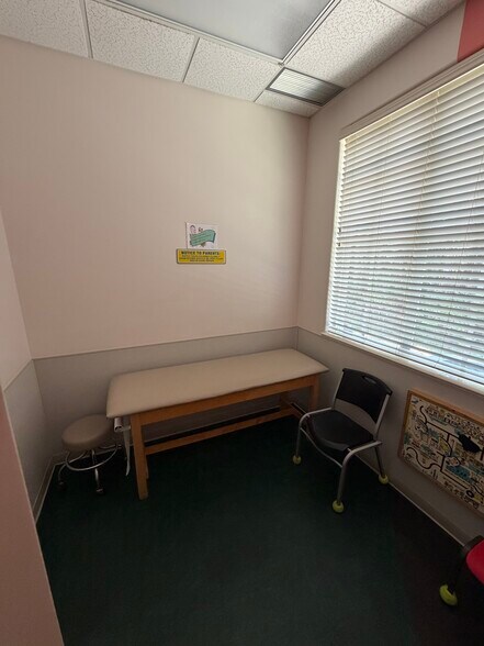 More Photos Of 9160 Galleria Ct, Naples Medical For Lease
