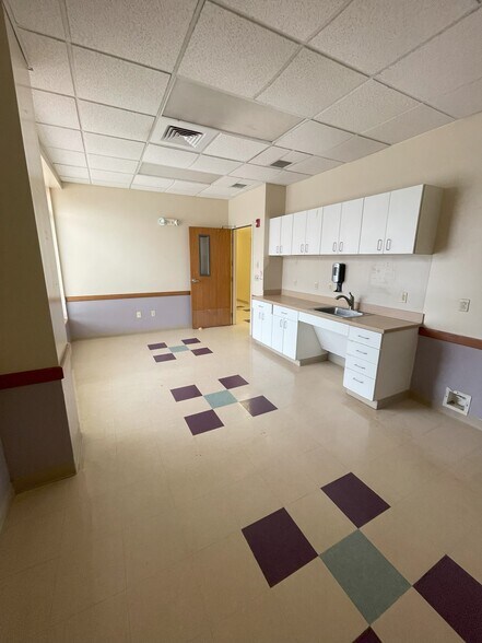 More Photos Of 2133 Lockwood St, Houston Medical For Lease