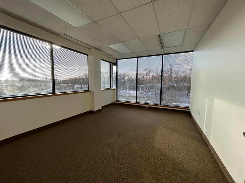 More Photos Of 51 Haddonfield Rd, Cherry Hill Office For Lease