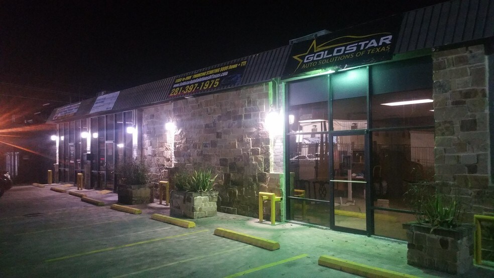 More Photos Of 2222 Cypress Landing Dr, Houston Storefront Retail Office For Sale