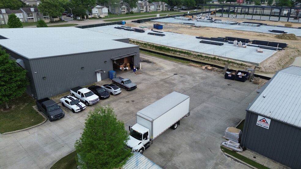 More Photos Of 4515 Sherwood Common Blvd, Baton Rouge Industrial For Lease