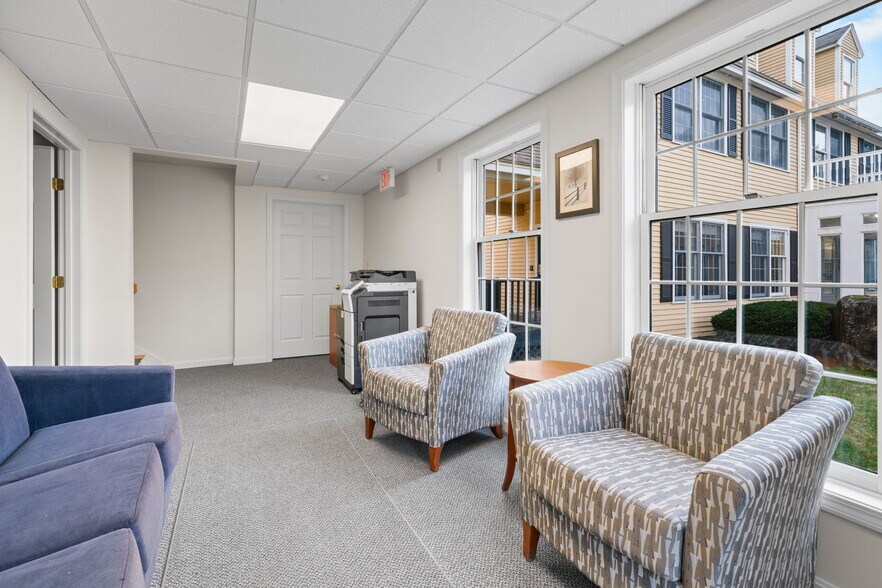 More Photos Of 360 State Route 101, Bedford Office For Sale