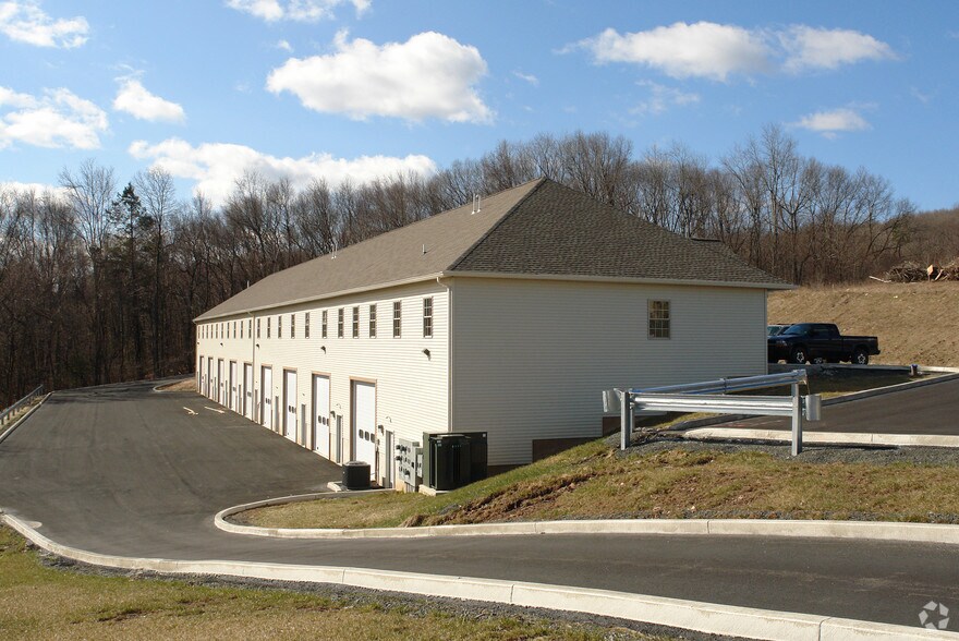 More Photos Of 57 Ozick Dr, Durham Showroom For Lease