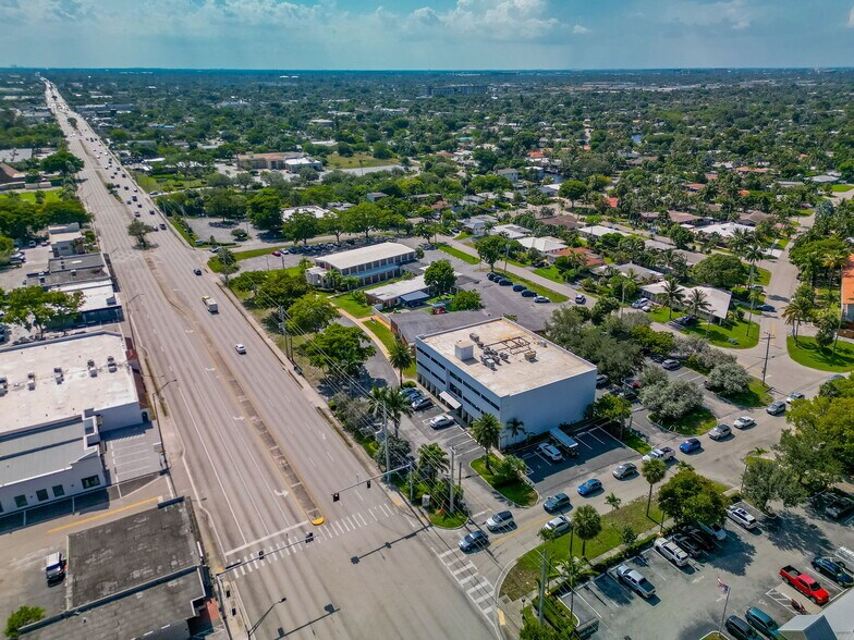 More Photos Of 1995 E Oakland Park Blvd, Fort Lauderdale Loft Creative Space For Sale