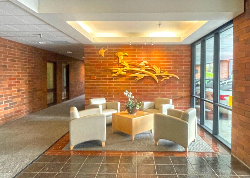 More Photos Of 777 High St, Eugene Office For Lease