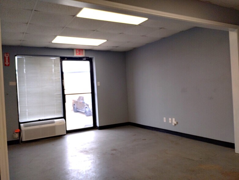 More Photos Of 1000 Harrison Ave, Arlington Unknown For Lease