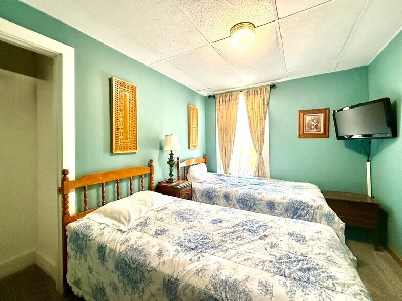 More Photos Of 5085 Route 23A, Haines Falls Flex For Sale