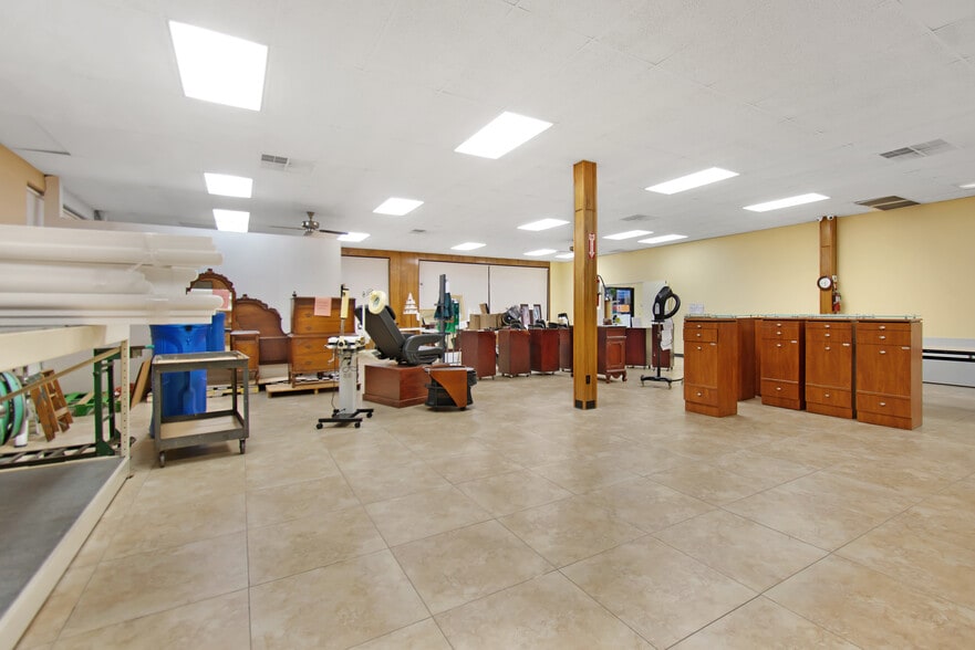 More Photos Of 5858 St Augustine Rd, Jacksonville Freestanding For Lease