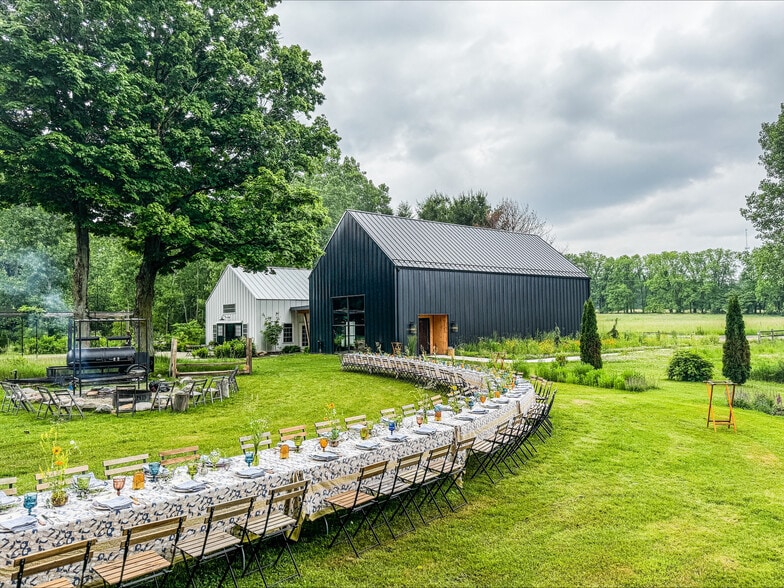 Primary Photo Of 58522 Farrand Rd, Colon Hospitality For Sale
