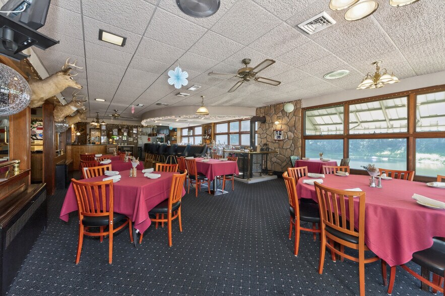 More Photos Of 160 Creamery Rd, Greenville Restaurant For Sale