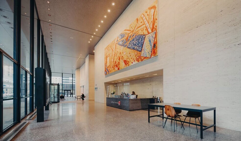 More Photos Of 77 King St W, Toronto Office For Lease