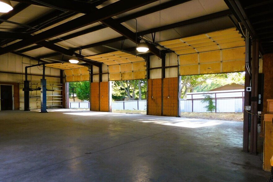 More Photos Of 10679 State Highway 56, Sherman Industrial For Lease