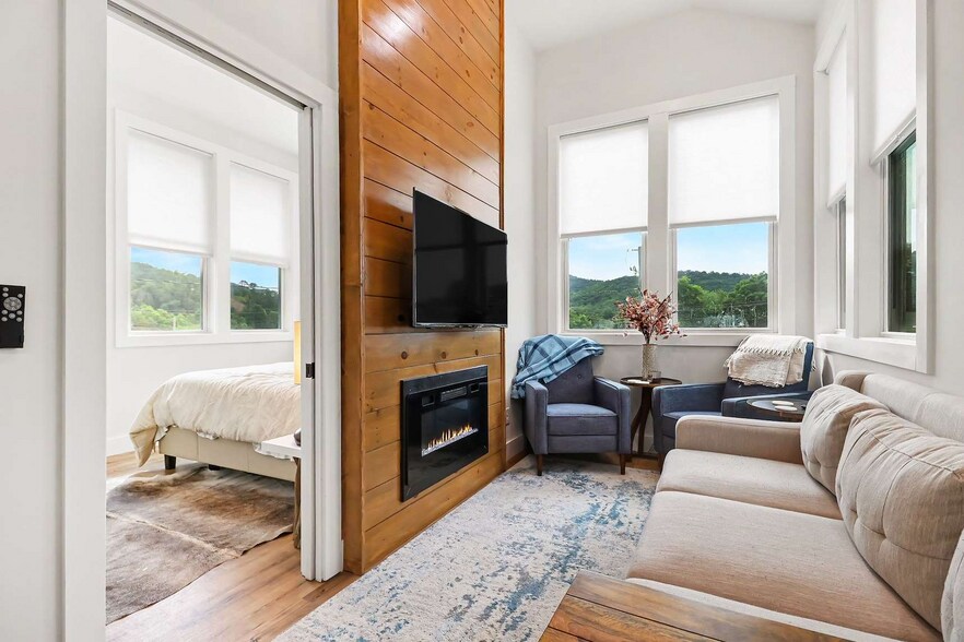 More Photos Of 25 Valley St, Clayton Office Residential For Sale