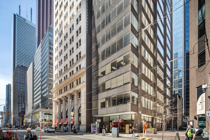 More Photos Of 10 King St E, Toronto Office For Lease