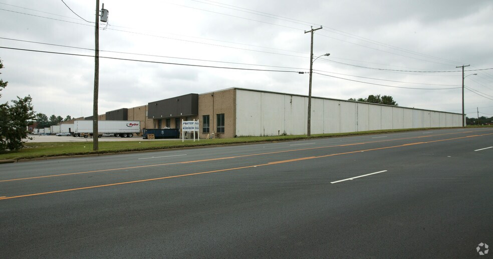 More Photos Of 2901 Bells Rd, Richmond Distribution For Lease
