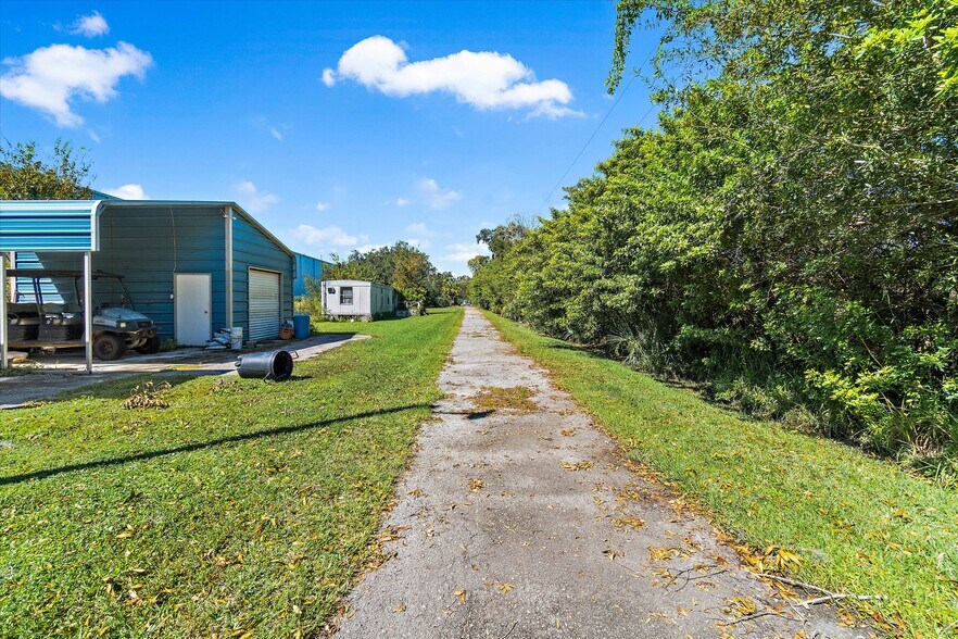 More Photos Of 6821 Maple Ln, Tampa Land For Sale