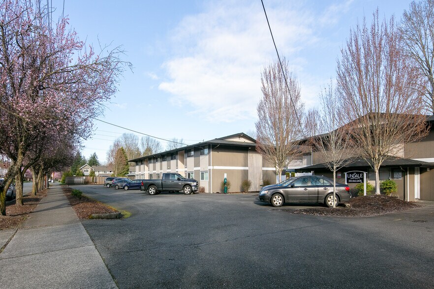 More Photos Of 921 12th Ave SE, Puyallup Apartments For Sale