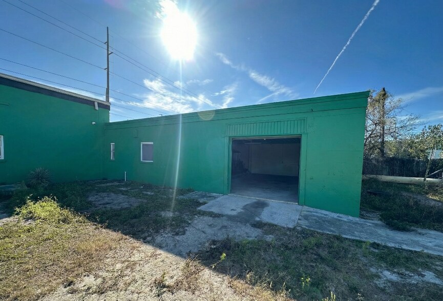 More Photos Of 13243 US Hwy 19, Hudson Auto Repair For Sale