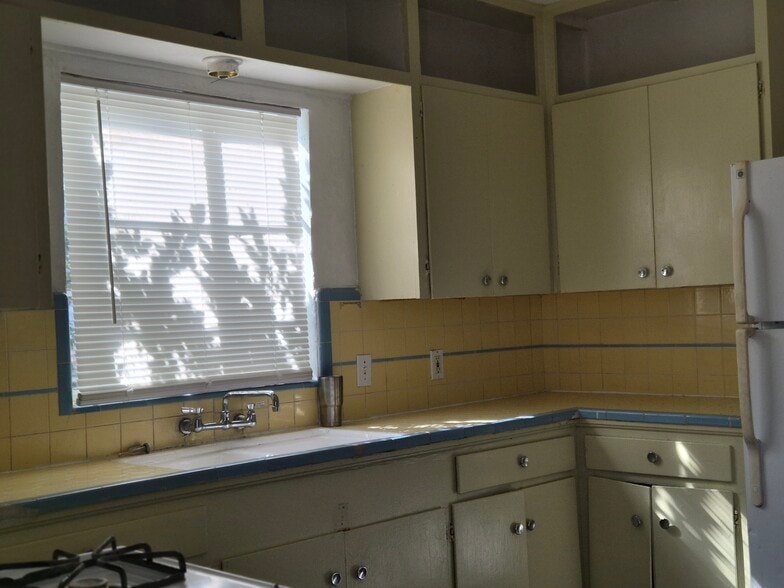 More Photos Of 2118 Wilson Blvd, San Antonio Apartments For Sale