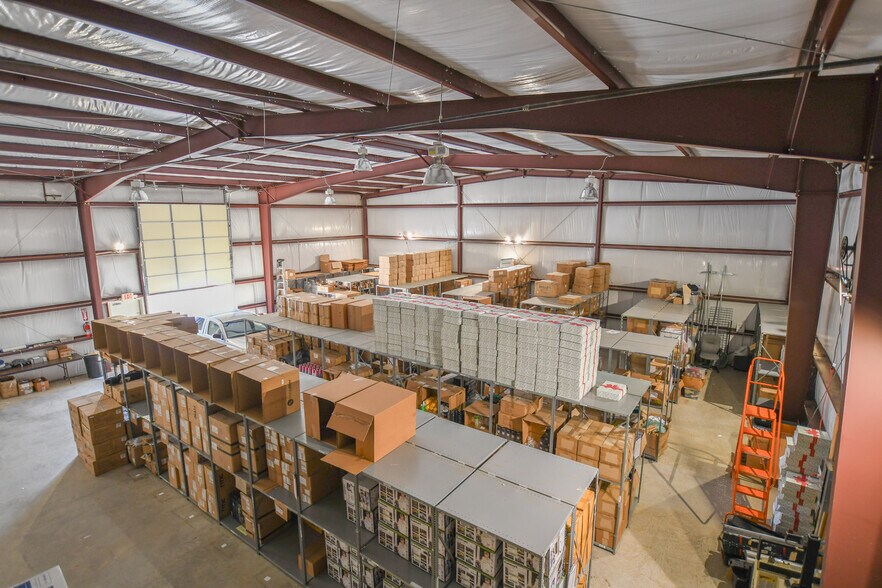 More Photos Of 5893 US 72, Gurley Flex For Sale