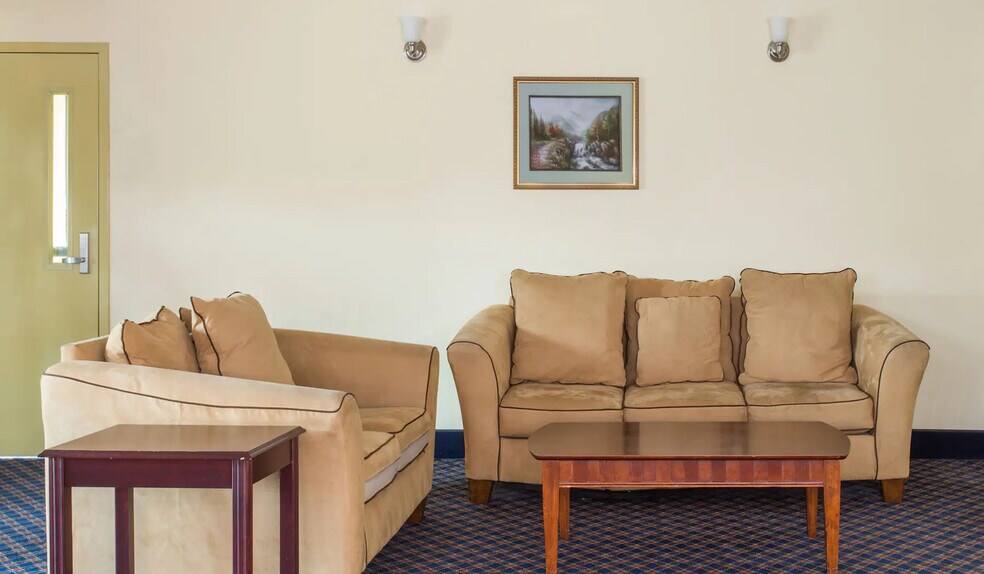 More Photos Of 105 Lamar St, Houma Hotel For Sale