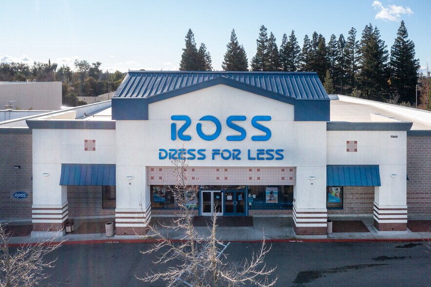 More Photos Of 7342-7350 Greenback Ln, Citrus Heights General Retail For Lease