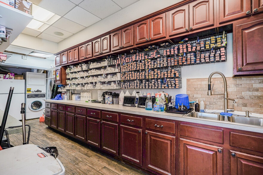 More Photos Of 1605 Forest Ave, Staten Island Storefront Retail Office For Sale